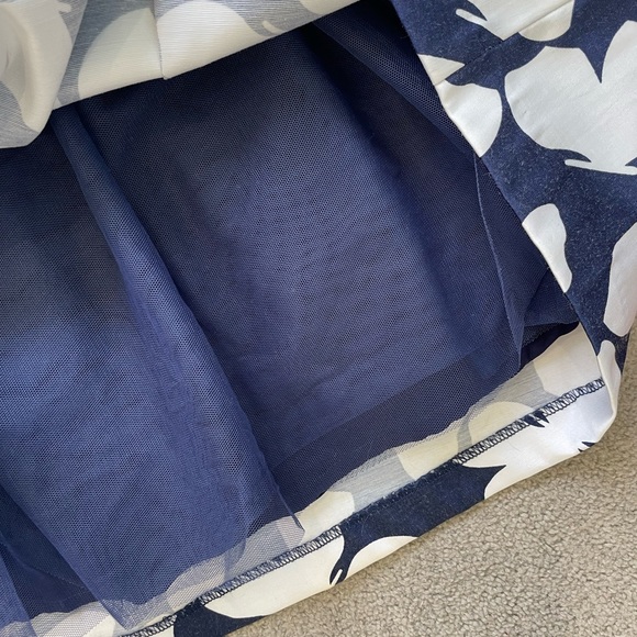 Review Dress Size 6 - Picture 4 of 6